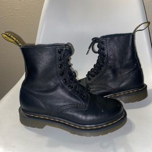 Dr. Marten 1460 Women’s Pascal Virginia Leather Black Boots Size 6